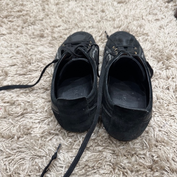 Louis Vuitton Black Sneakers. - Picture 3 of 8